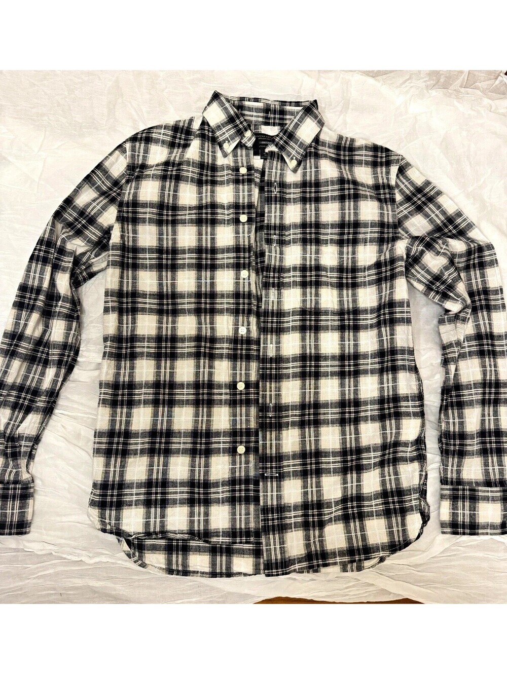 Banana Republic Men’s Standard Fit XS Black/White Plaid Flannel Button-Down